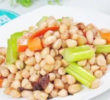 花生米凉菜拼盘