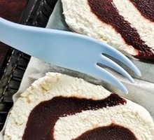 Red Bean Custard Roll
