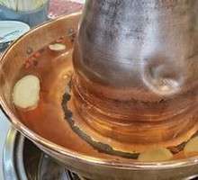 Clear Spring Soup Pot