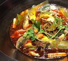 Stewed Fish in Iron Pot