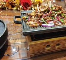 Beijing-style Grilled Meat on Iron Skillet