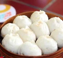Fresh Beef Scallion Steamed Buns
