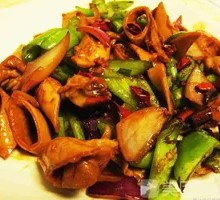 Stir-fried尖椒 with Donkey Intestine