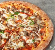 Beef Deluxe Pizza Standard