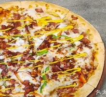 Bacon-loaded Classic Pizza