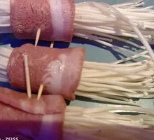 Bacon-wrapped enoki mushrooms