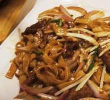 Dry-Fried Beef Rice Noodles