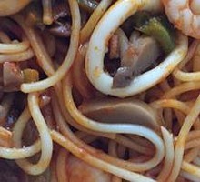 Spanish-style Seafood Pasta