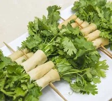 Grilled Tofu Skin Rolls with Cilantro