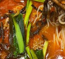 Sichuan-style Tripe Noodles with Pickled Chili