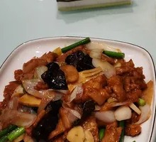 Yulan Mushroom Stir-fried with Pork