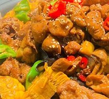 Stewed Chicken with Pig Intestines