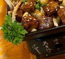 Pan-Seared Steak with Mushrooms