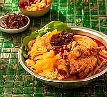 Braised Meatball Snail Noodles