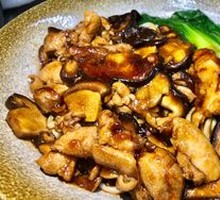 Chicken and Mushroom Noodles