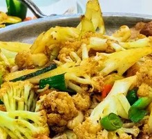 Spicy Cauliflower in Hot Pot