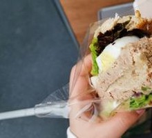 Egg-flavored Tuna Grain Sandwich