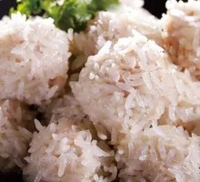 Glutinous Rice Balls with Pork