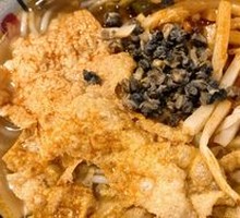 Fried Egg Snail Noodles