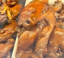 Sliced pork head meat