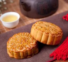 Five-Nut Mooncake