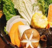 Colorful Vegetable Platter