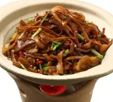 Stir-fried smoked bamboo shoots with preserved pork
