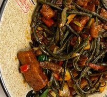 Braised Pork with Dried Beans