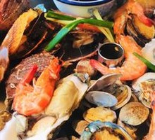 Premium Hand-Grabbed Seafood