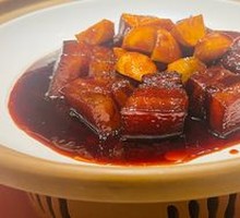 Futai Palace Private Braised Black Pork