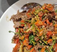 Stir-Fried Beef with Yellow Onion