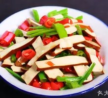 Stir-fried Tofu with Fragrant Wild Mushrooms