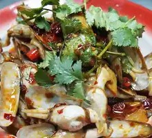 Spicy Stir-Fried Clams