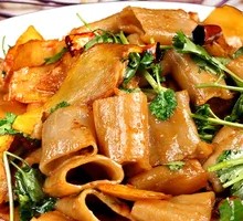Stir-fried Potato Slices with窝窝