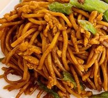 Beijing-style Braised Noodles with Green Beans