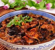 Chicken Stewed with Mushrooms
