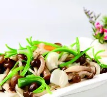 Mushroom and Vegetable Stir-Fry