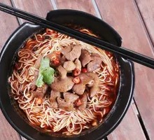Braised Pork Intestines Noodles