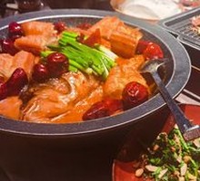Braised Fish Head with Fried Dough Sticks