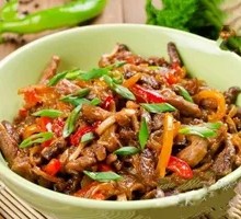 Stir-Fried Beef Strips