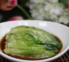 Stir-Fried Lettuce with Oyster Sauce