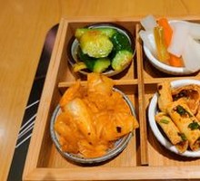 Four-Grid Assorted Vegetables