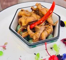 Pickled Garlic Chicken Feet