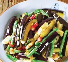 Stir-fried long beans with eggplant