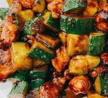 Stir-Fried Chicken with Sauce