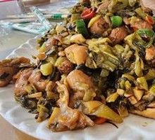 Sour Cabbage with Pork Intestines