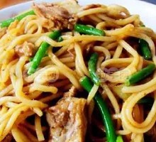 Pan-fried Meat Noodles