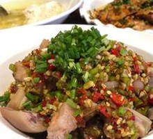 Spiced Braised Pig Trotters