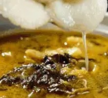 Fresh Bean Curd and Pickled Vegetable Fish Pot