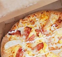 American-style Bacon & Potato Pizza
